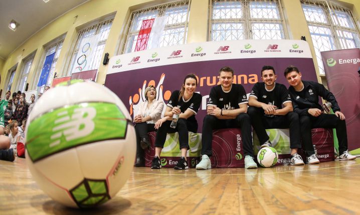 Już 200 szkół w Drużynie Energii!  Uczniowie z całej Polski znów trenują z gwiazdami sportu